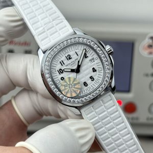 Réplique Patek Philippe Aquanaut 5068 AAA+ avec paiement à la livraison et livraison gratuite 1135997819 - side view | Aquana